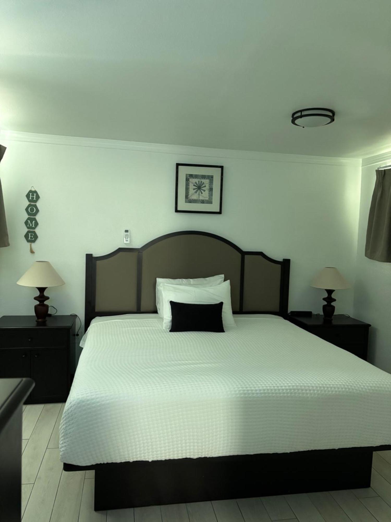 Holiday Isles Resort Мадейра-Бич Экстерьер фото